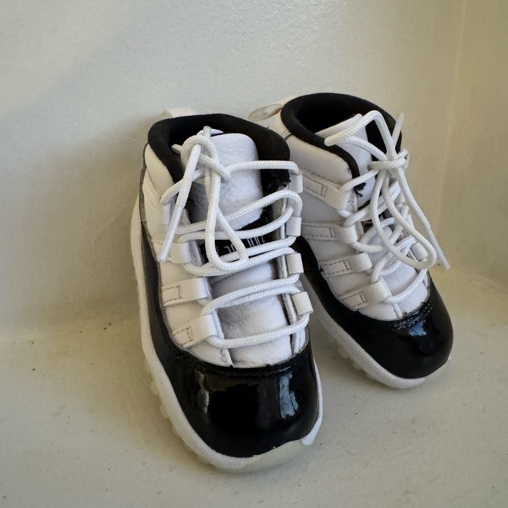 Jordan Retro 11 Kids Black and White Sneakers
